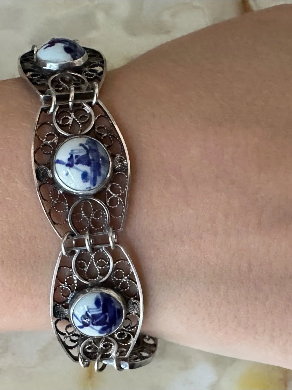 Vintage 925 Sterling Silver  Bracelet with Blue and White Porcelain Cabochons​​